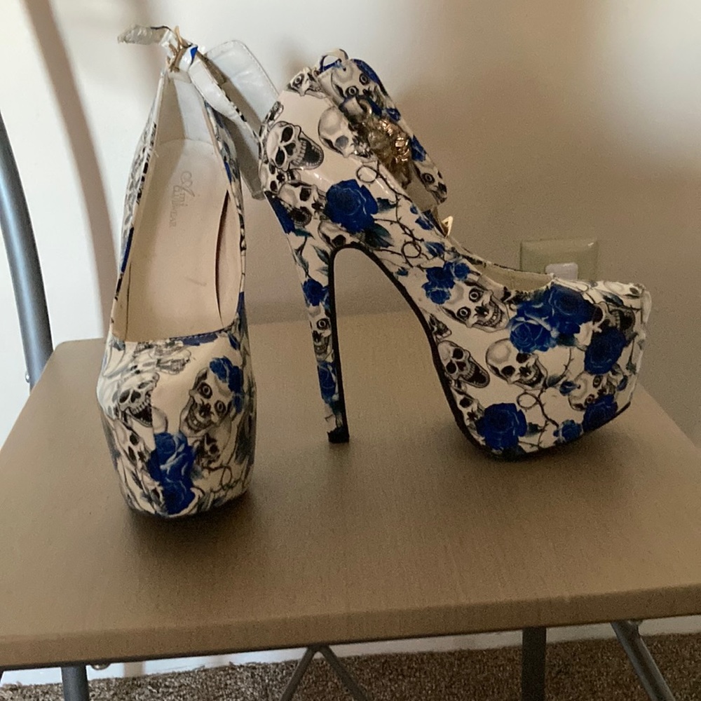 Lion head skull heels